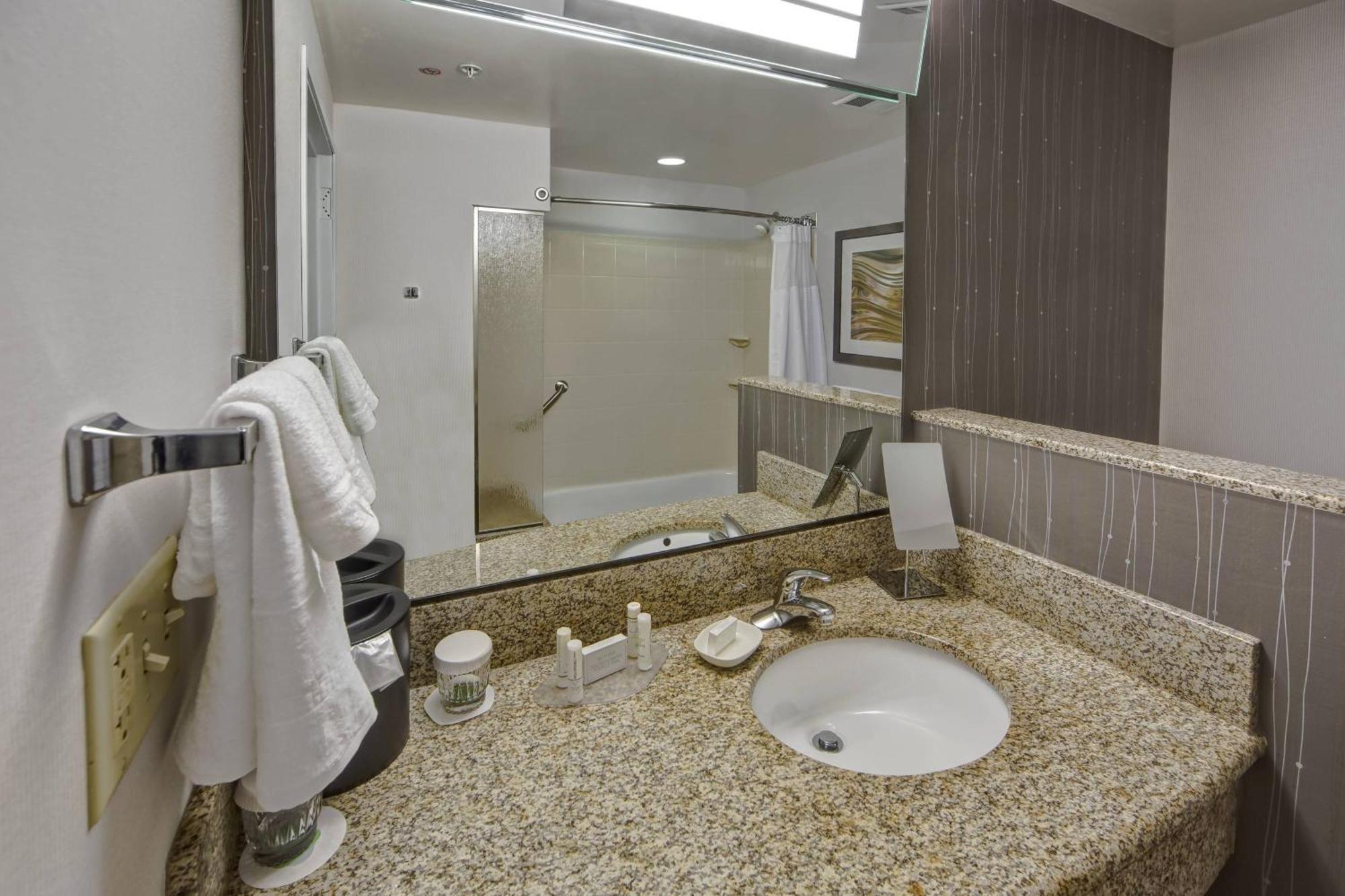 Courtyard By Marriott Memphis Southaven Exterior foto
