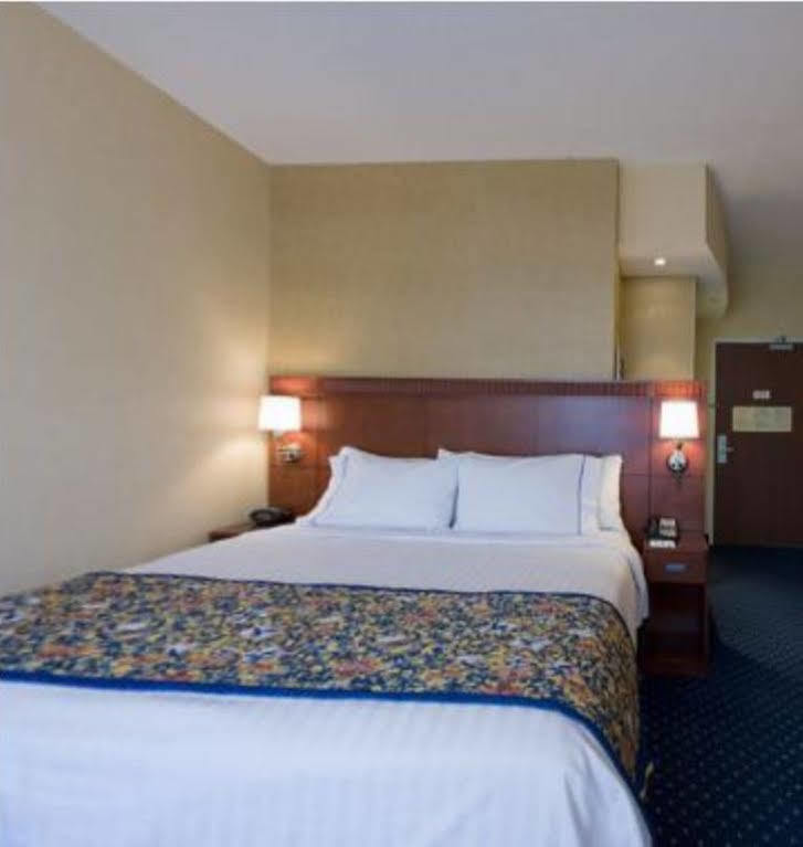 Courtyard By Marriott Memphis Southaven Exterior foto